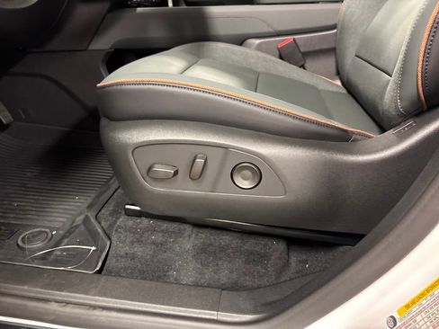 New 2026 GMC Acadia AT4 w/ Super Cruise Package image 25