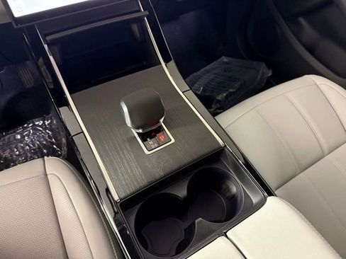 Certified 2026 Land Rover Range Rover Evoque S image 21