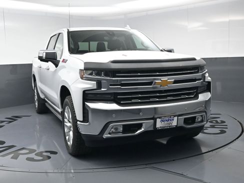 Used 2021 Chevrolet Silverado 1500 LTZ w/ LTZ Premium Package image 3