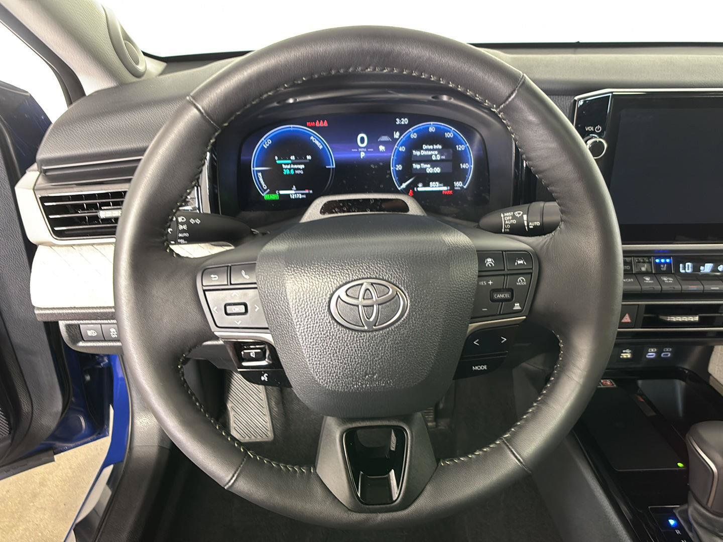 Used 2026 Toyota Camry XLE w/ Premium Plus Package FWD image 30