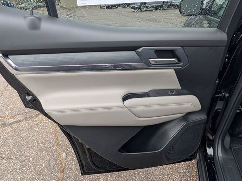 New 2026 GMC Terrain Elevation w/ Elevation Premium Package image 30