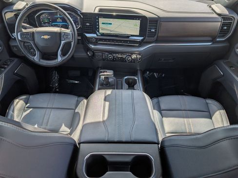Certified 2024 Chevrolet Silverado 1500 High Country AWD/4WD image 27