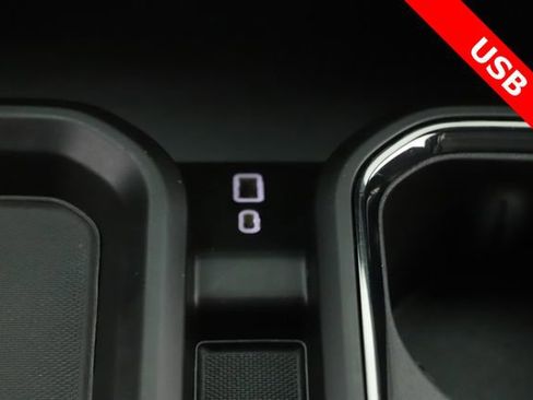 Used 2025 GMC Sierra 2500 AT4X image 28