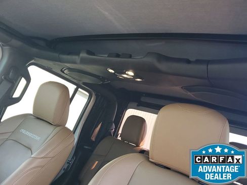 Used 2023 Jeep Gladiator Rubicon w/ LED Lighting Group image 31