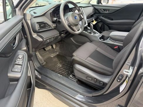 Used 2025 Subaru Outback Premium image 18