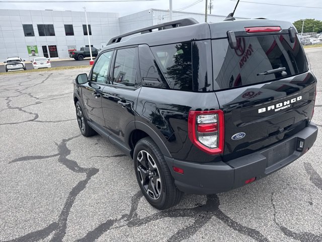 Used 2023 Ford Bronco Sport Outer Banks w/ Tech Package AWD/4WD image 9