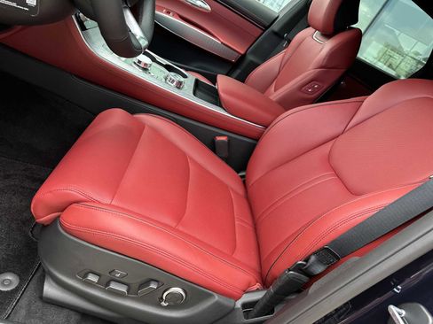 New 2026 Genesis GV70 2.5T Sport Prestige AWD/4WD image 9