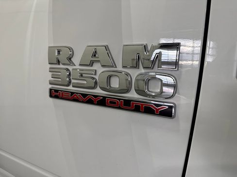 Used 2016 RAM 3500 Tradesman w/ Chrome Appearance Group image 9