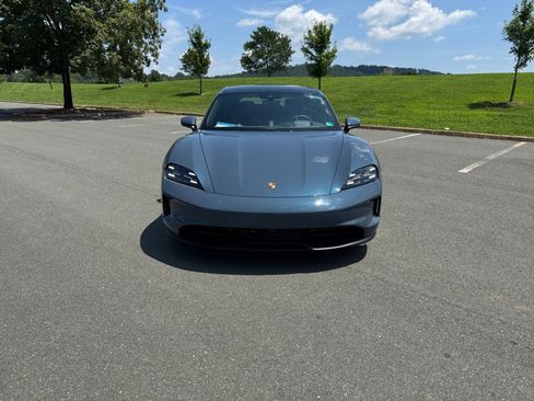New 2025 Porsche Taycan image 10