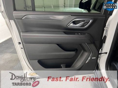 Used 2023 Chevrolet Suburban RST w/ Luxury Package image 35