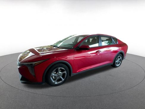 Used 2025 Kia K4 LXS image 7