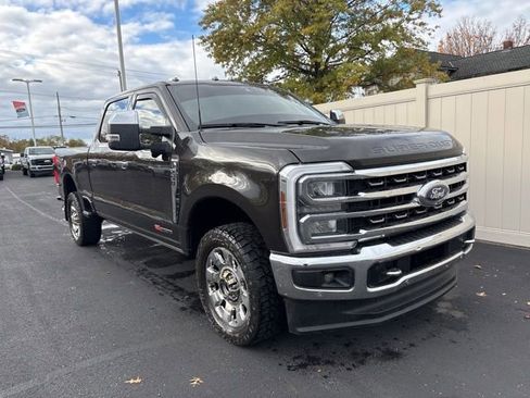 Used 2024 Ford F250 King Ranch w/ Chrome Package image 2