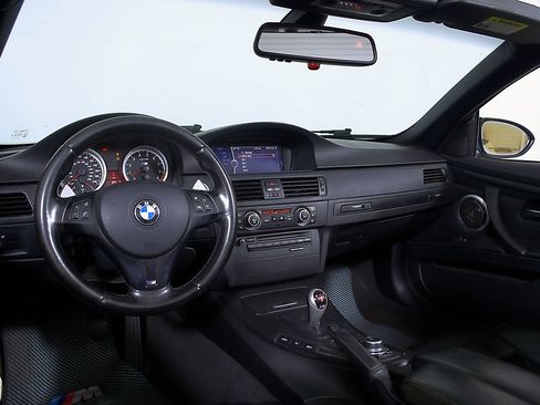 Used 2010 BMW M3 Convertible RWD image 20