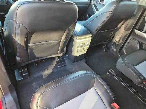 Used 2022 Ford Explorer XLT w/ Equipment Group 202A image 19