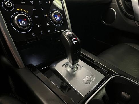 Used 2020 Land Rover Discovery Sport SE AWD/4WD image 13