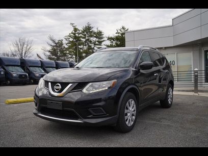 Used 2016 Nissan Rogue S w/ Appearance Package
