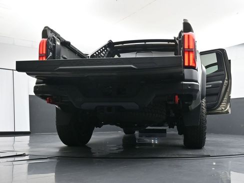 Used 2024 Toyota Tacoma Trailhunter image 44