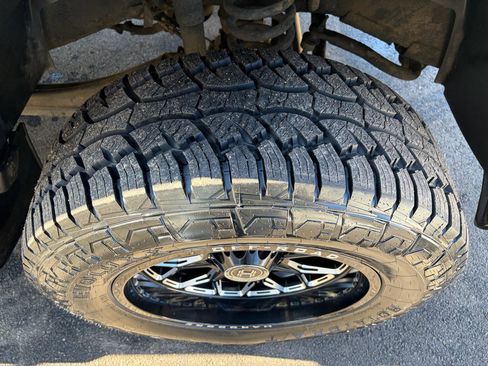 Used 2016 RAM 2500 Tradesman w/ Chrome Appearance Group image 19