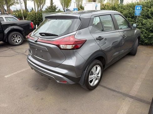Used 2024 Nissan Kicks S FWD image 3