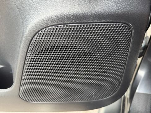 Used 2022 Toyota Tacoma TRD Sport image 27