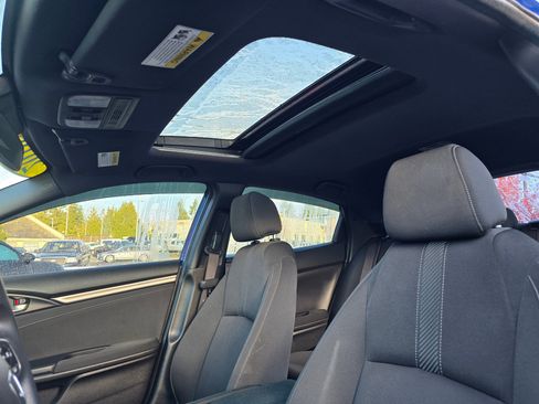 Used 2019 Honda Civic EX image 17