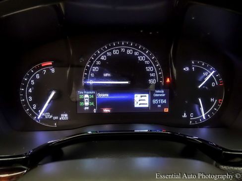 Used 2017 Cadillac XT5 Luxury w/ Driver Awareness Package AWD/4WD image 16