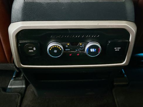 Used 2022 Ford Expedition Max Limited RWD image 29