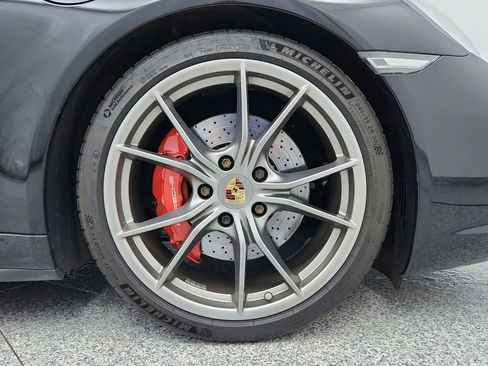 Used 2017 Porsche 911 Carrera 4S image 37