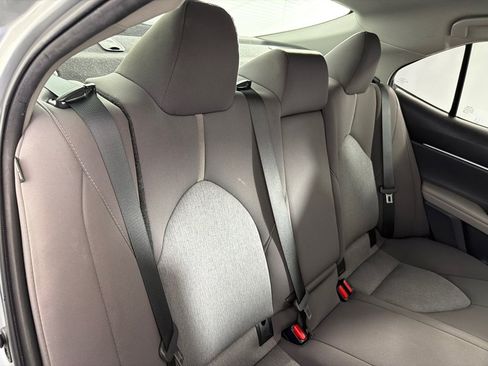 Used 2022 Toyota Camry LE FWD image 21