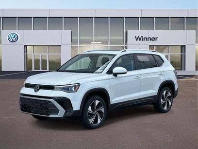 New 2025 Volkswagen Taos SE