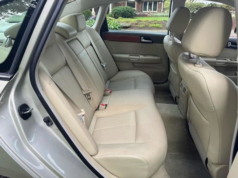 Used 2007 INFINITI M35 x w/ Technology Pkg image 13