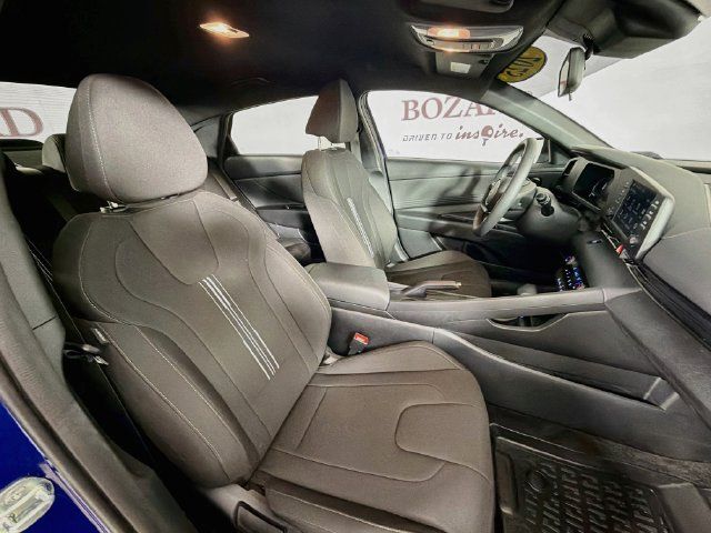 Used 2025 Hyundai Elantra Sport FWD image 32