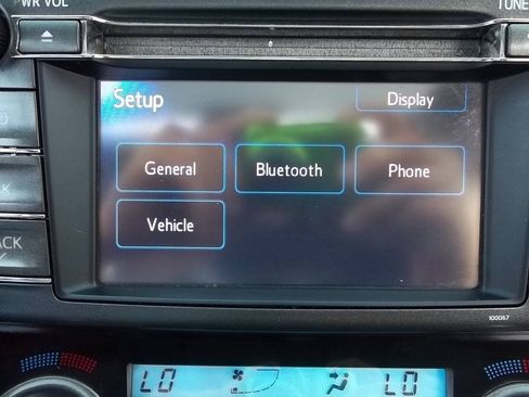 Used 2013 Toyota RAV4 XLE AWD/4WD image 9