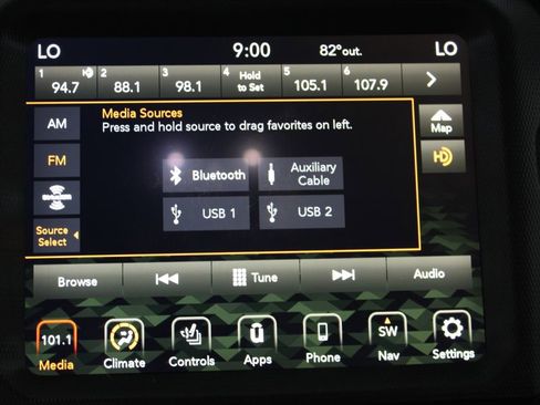 Used 2023 Jeep Wrangler Unlimited Sahara w/ Cold Weather Group AWD/4WD image 44