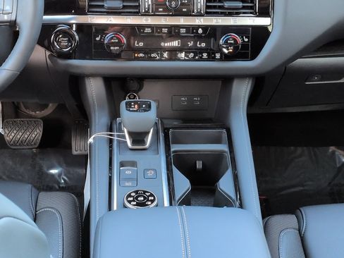 New 2026 Nissan Pathfinder SL image 21