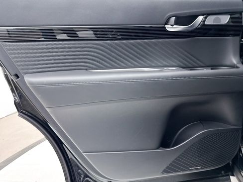 Used 2023 Hyundai Palisade Calligraphy image 35