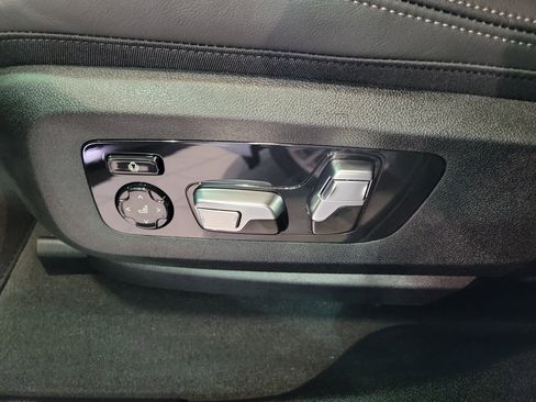 New 2026 BMW X6 xDrive40i w/ Climate Comfort Package image 14