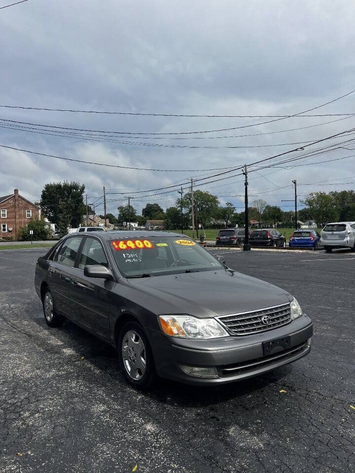 Used 2004 Toyota Avalon XL FWD image 1