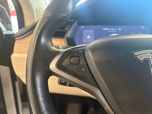 Used 2019 Tesla Model X AWD/4WD image 21