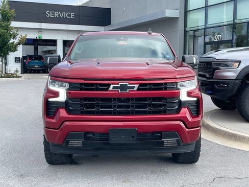 Used 2022 Chevrolet Silverado 1500 RST AWD/4WD image 2