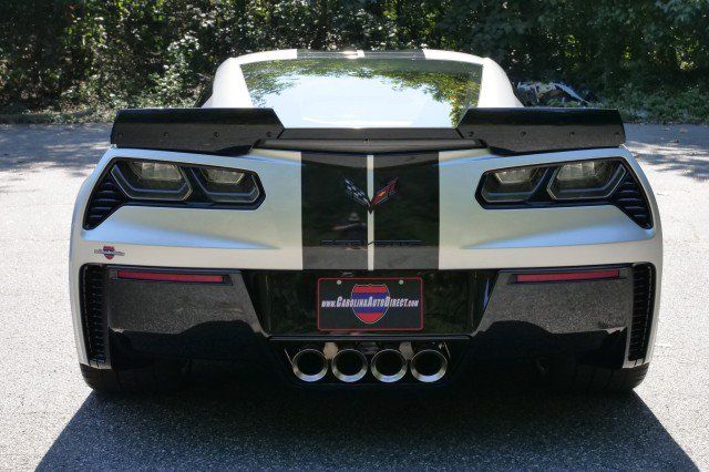 Used 2018 Chevrolet Corvette Z06 RWD image 8