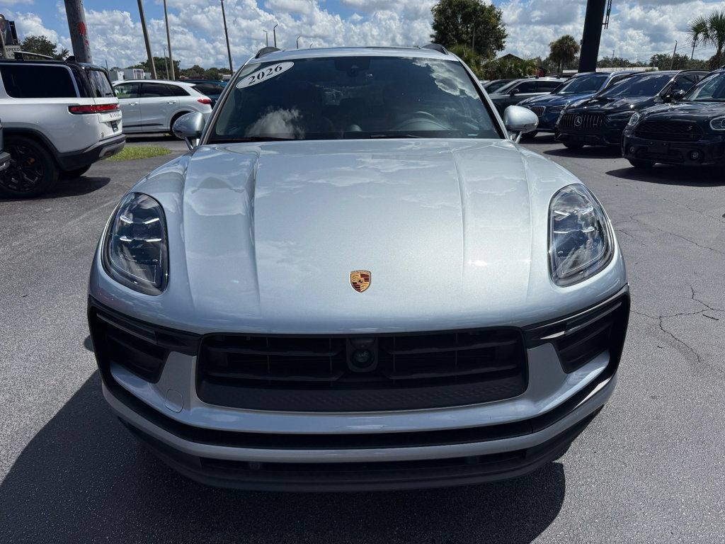 Used 2026 Porsche Macan AWD/4WD image 2