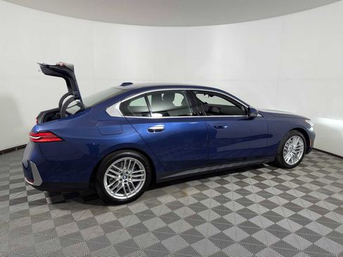 Used 2025 BMW 540i xDrive image 24