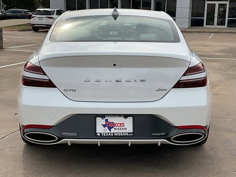 Used 2025 Genesis G70 2.5T image 6