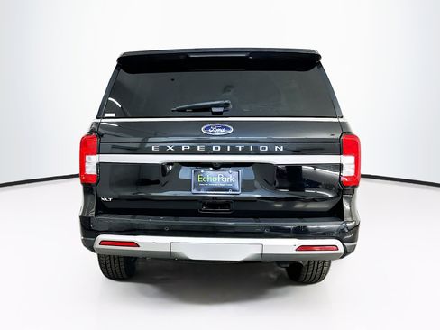 Used 2024 Ford Expedition XLT image 7
