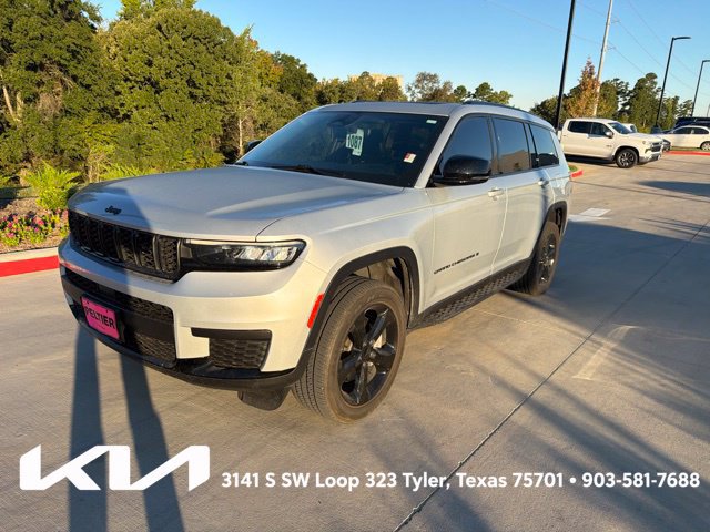 Used 2023 Jeep Grand Cherokee L Laredo AWD/4WD image 3
