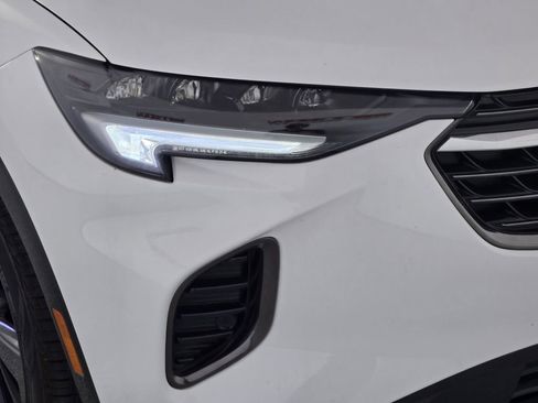 Used 2023 Buick Envision Essence w/ Technology Package I image 10