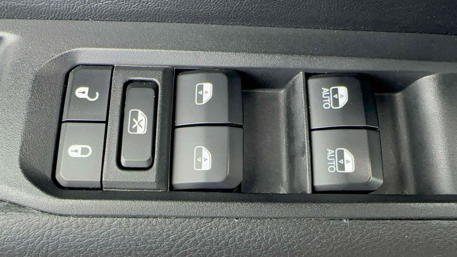 Used 2023 Jeep Compass High Altitude AWD/4WD image 14