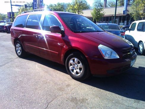 Used 2009 Kia Sedona LX FWD image 1