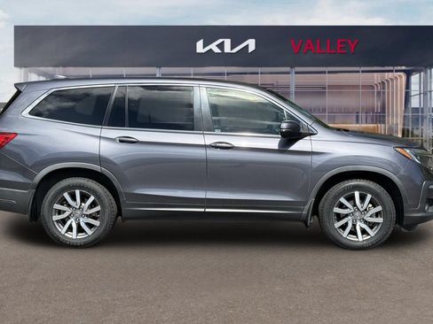 Used 2021 Honda Pilot EX image 3